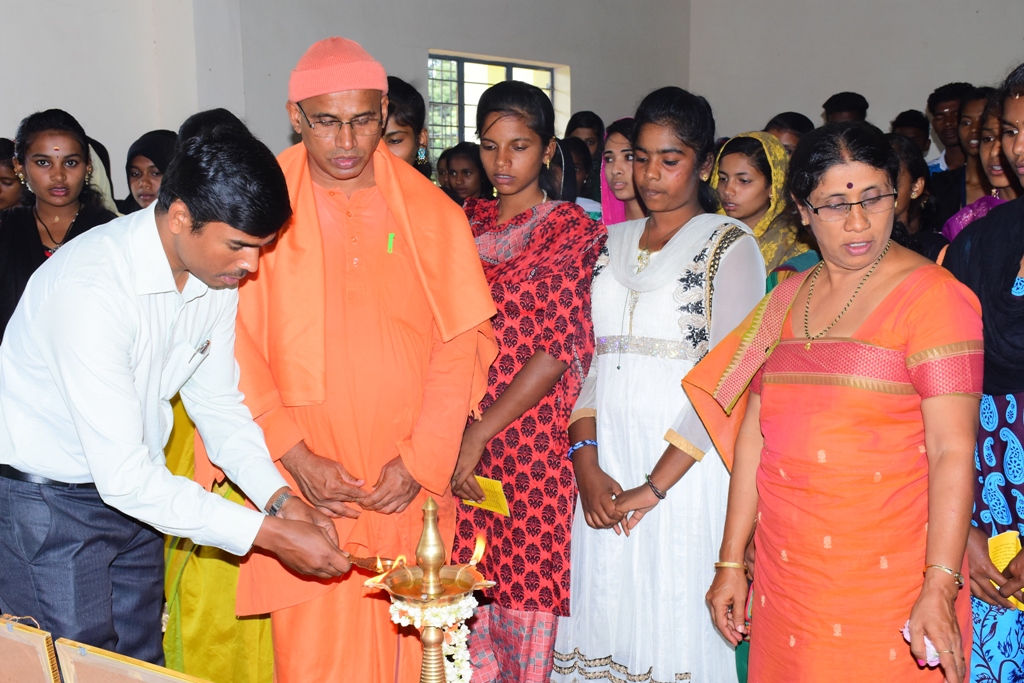 ‘ಯುವಜನತೆ ಸದೃಢ ದೇಶ ನಿರ್ಮಾಣದಲ್ಲಿ ತೊಡಗಿಕೊಳ್ಳಿ’